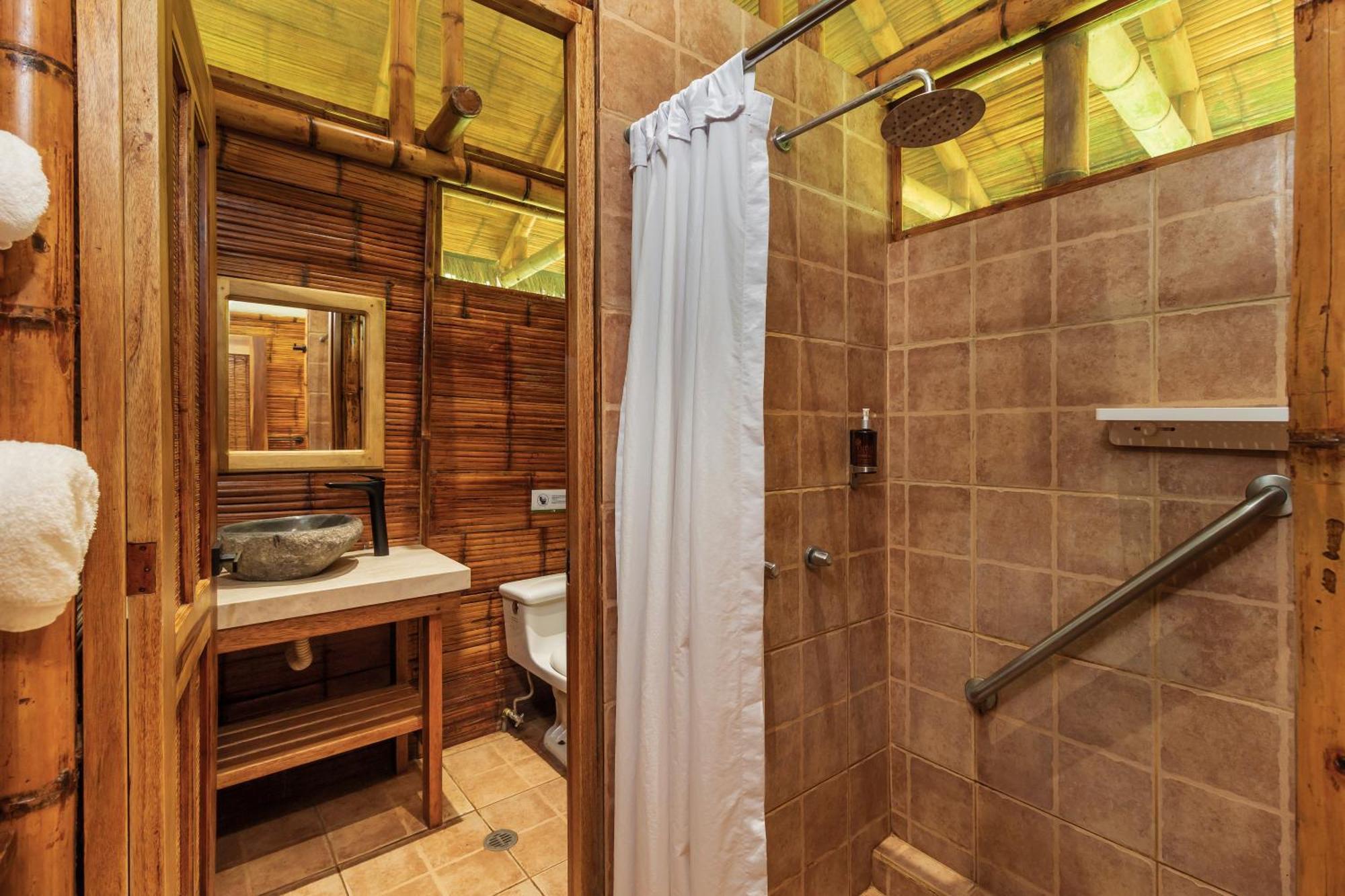 La Selva Eco-Lodge & Retreat Providencia 외부 사진