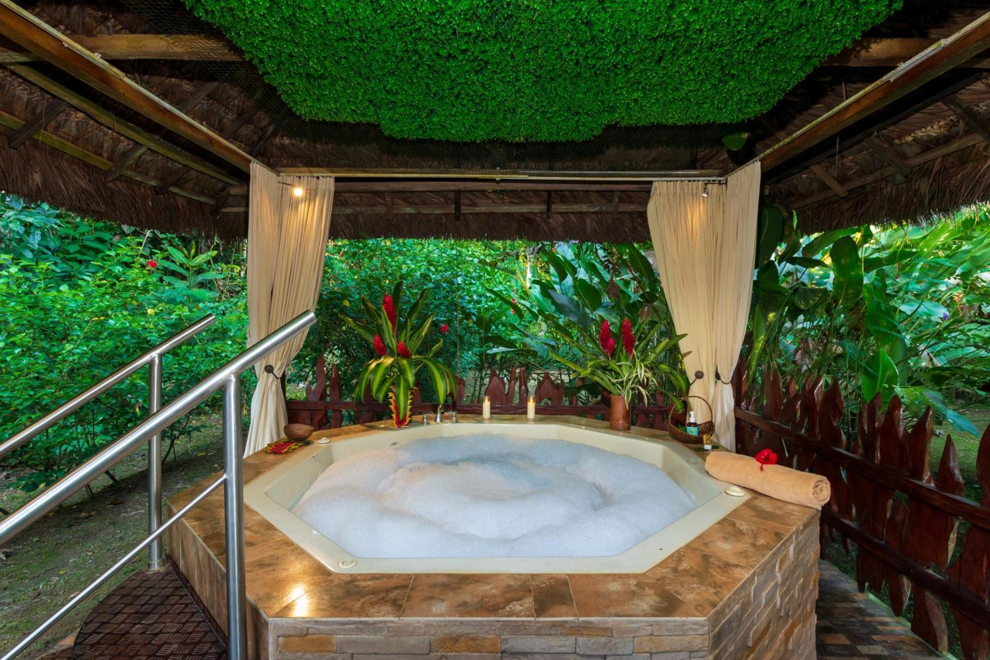 La Selva Eco-Lodge & Retreat Providencia 외부 사진