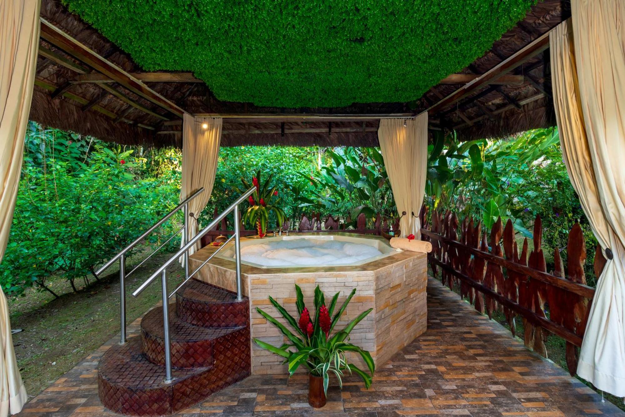 La Selva Eco-Lodge & Retreat Providencia 외부 사진